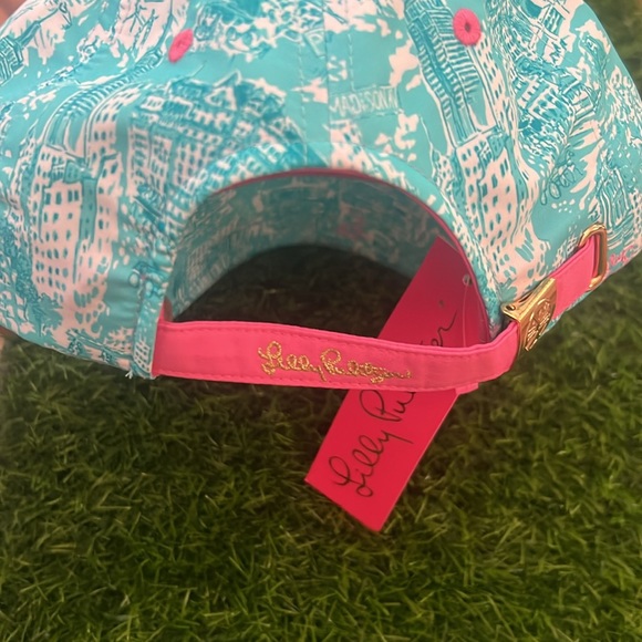 NWT Lilly Pulitzer ‘Lilly Loves NYC’ Run Around Hat - Picture 4 of 5